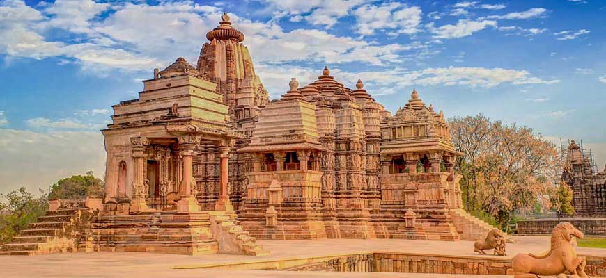 Golden Triangle Tour with Orchha Khajuraho Varanasi