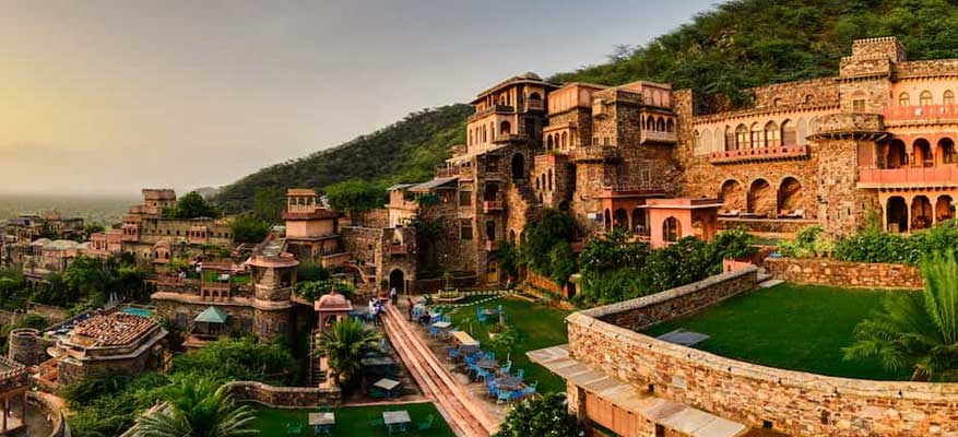 Delhi Neemrana Same Day Tour