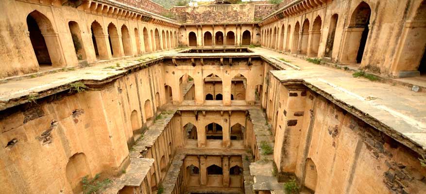 Delhi Neemrana Same Day Tour