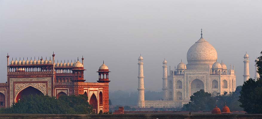 Taj Mahal & Fatehpur Sikri Tour